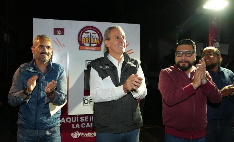 Iluminación urbana fortalece la seguridad y convivencia en Puebla capital