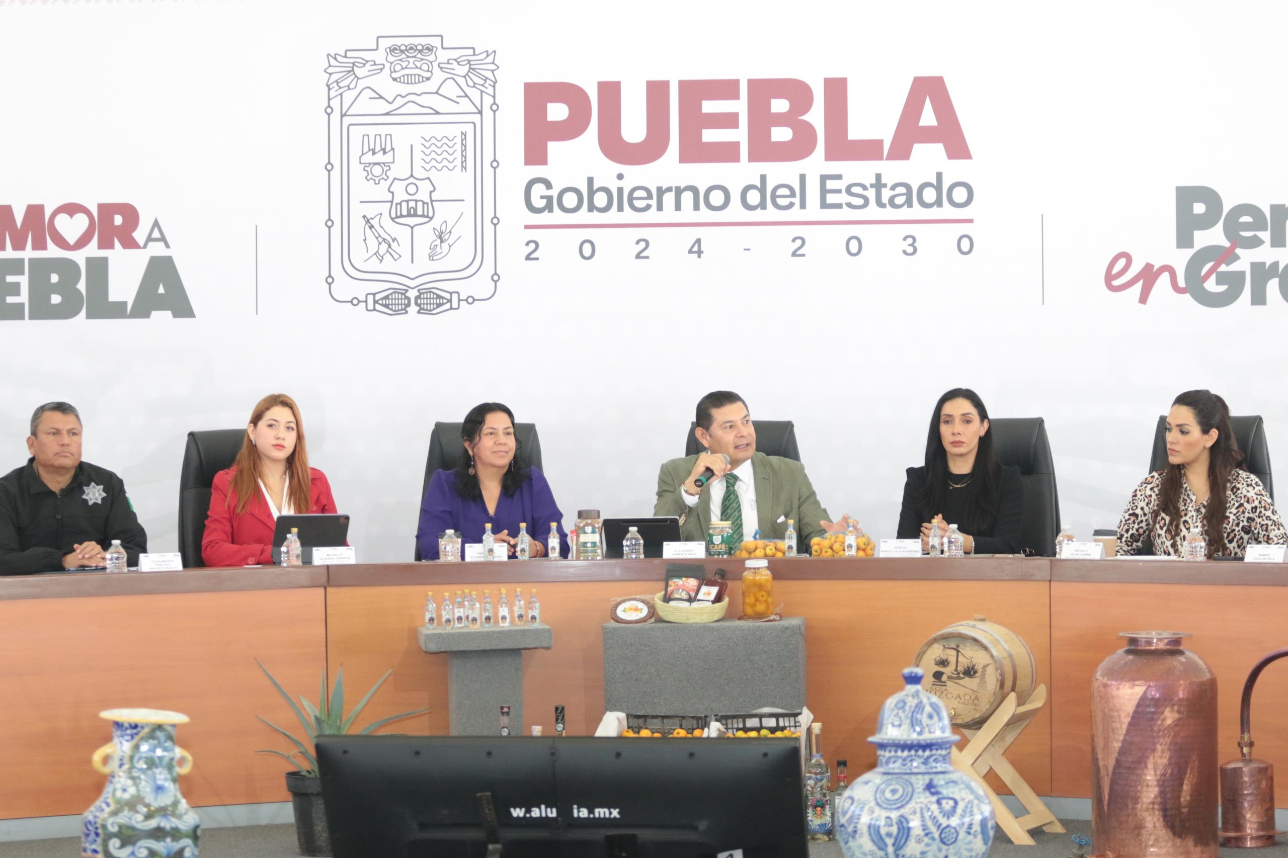 Puebla enciende la magia decembrina con un festival que celebra valores y tradición