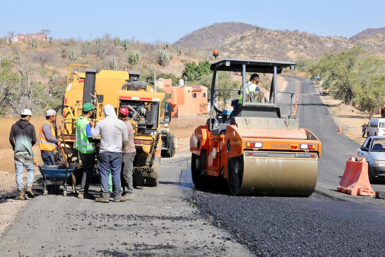 Nueva vía federal impulsa la integración de la Mixteca poblana con Oaxaca y Guerrero