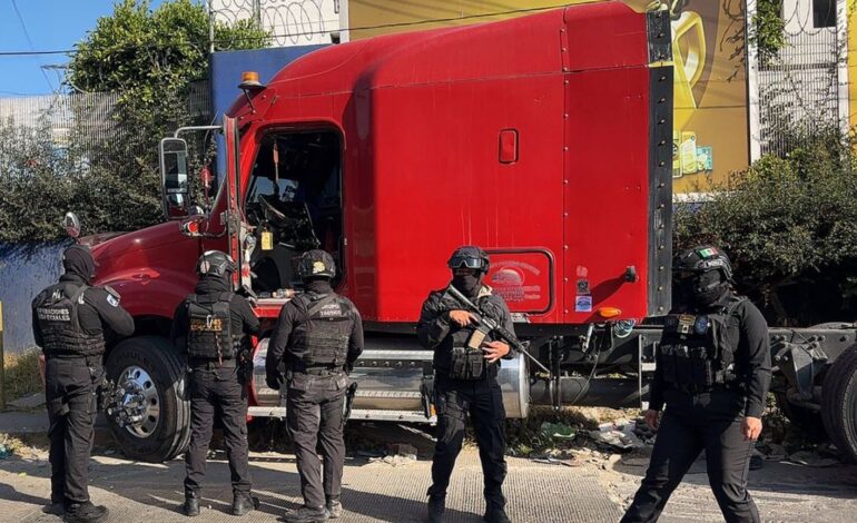 Recuperan tráiler robado en Puebla en operativo exprés con apoyo aéreo y terrestre