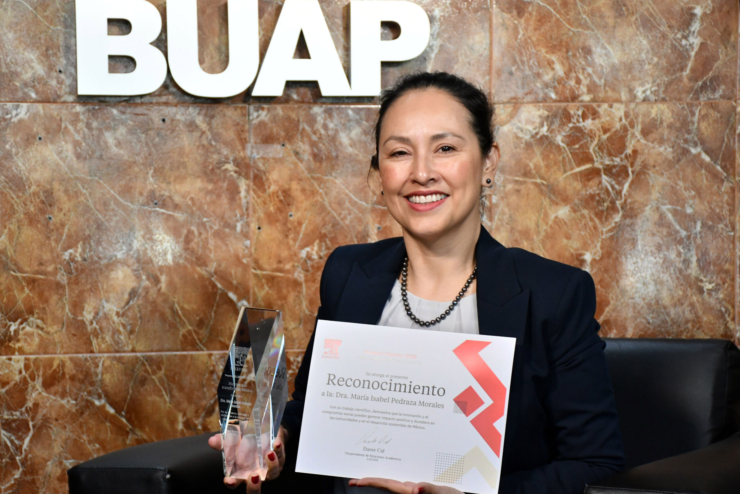 Científica BUAP gana premio internacional por su impacto en la ciencia