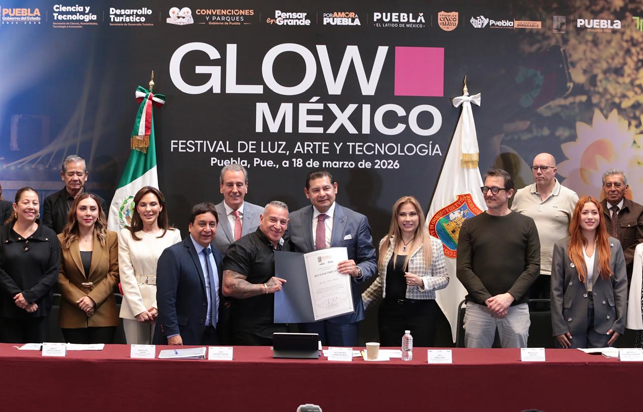 Reconocen a Leo Flores, campeón mundial del fisicoculturismo