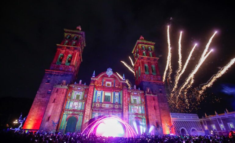 Glow México ilumina Puebla con arte y tecnología