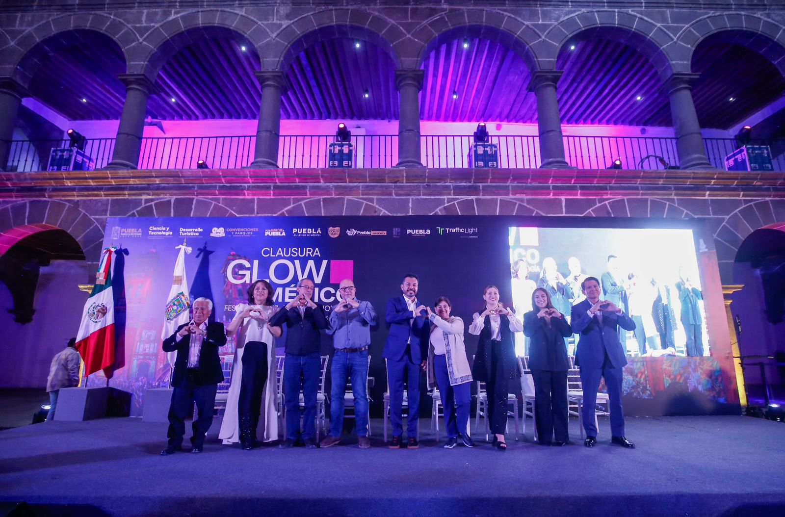Glow rompe récord con más de 800 mil visitantes en Puebla