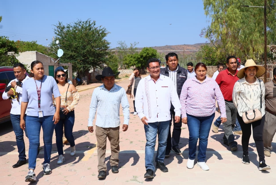 Pável Gaspar inaugura obras en la Mixteca poblana