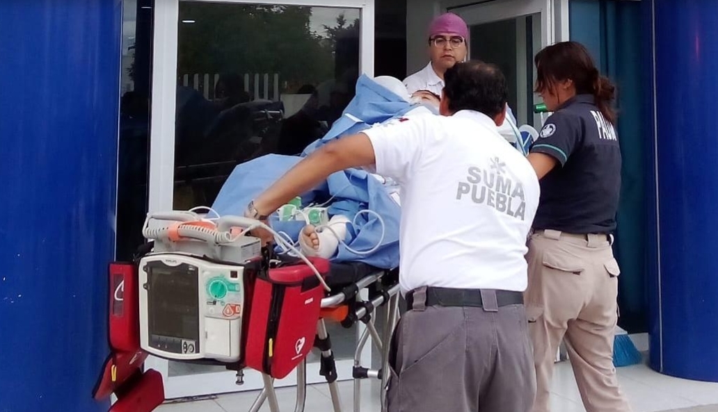 Traslado aéreo salva a embarazada en Puebla