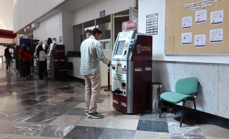 Cierran oficinas estatales este 5 de mayo; trámites siguen en línea