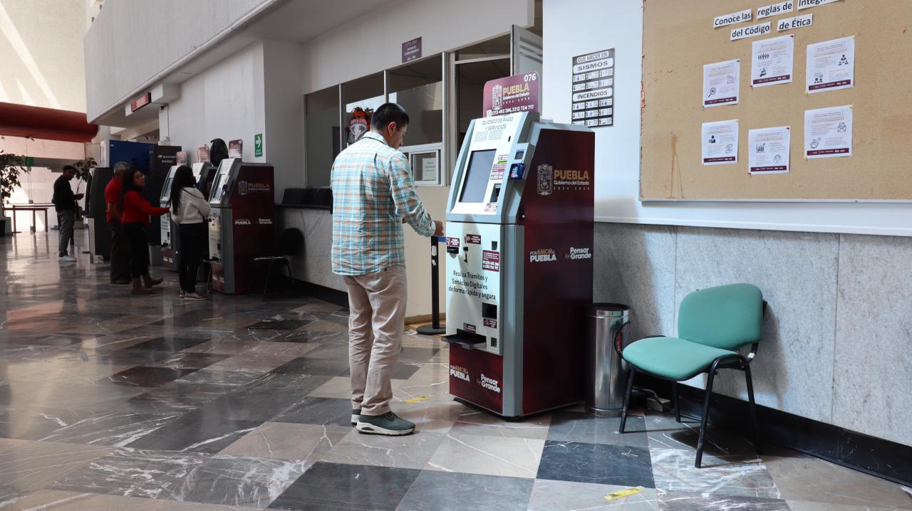 Cierran oficinas estatales este 5 de mayo; trámites siguen en línea