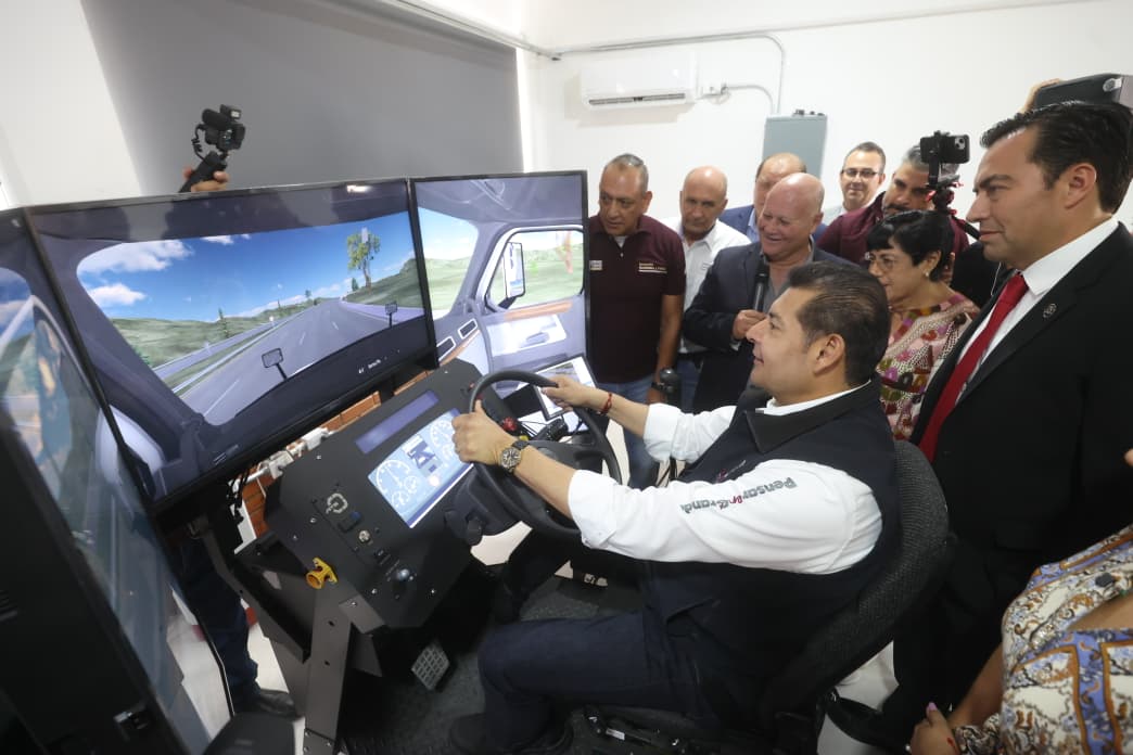 Puebla estrena centro para operadores
