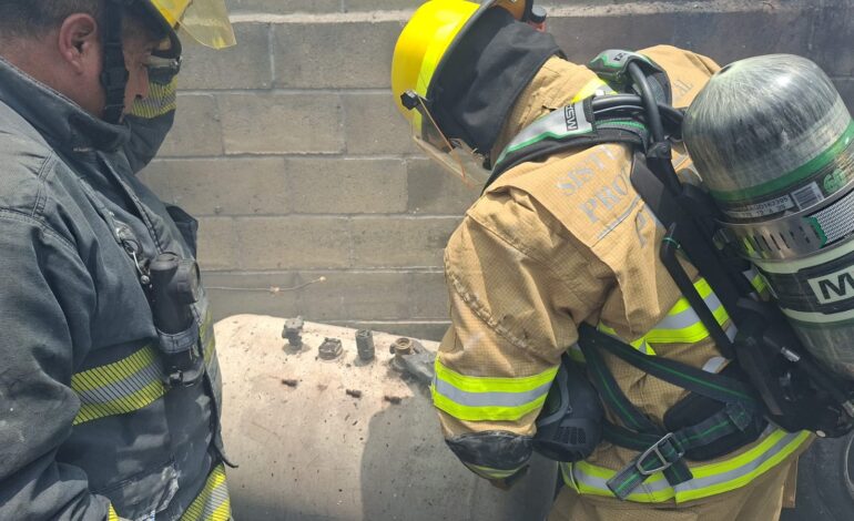 Explosión por carga de gas deja tres lesionados en Puebla