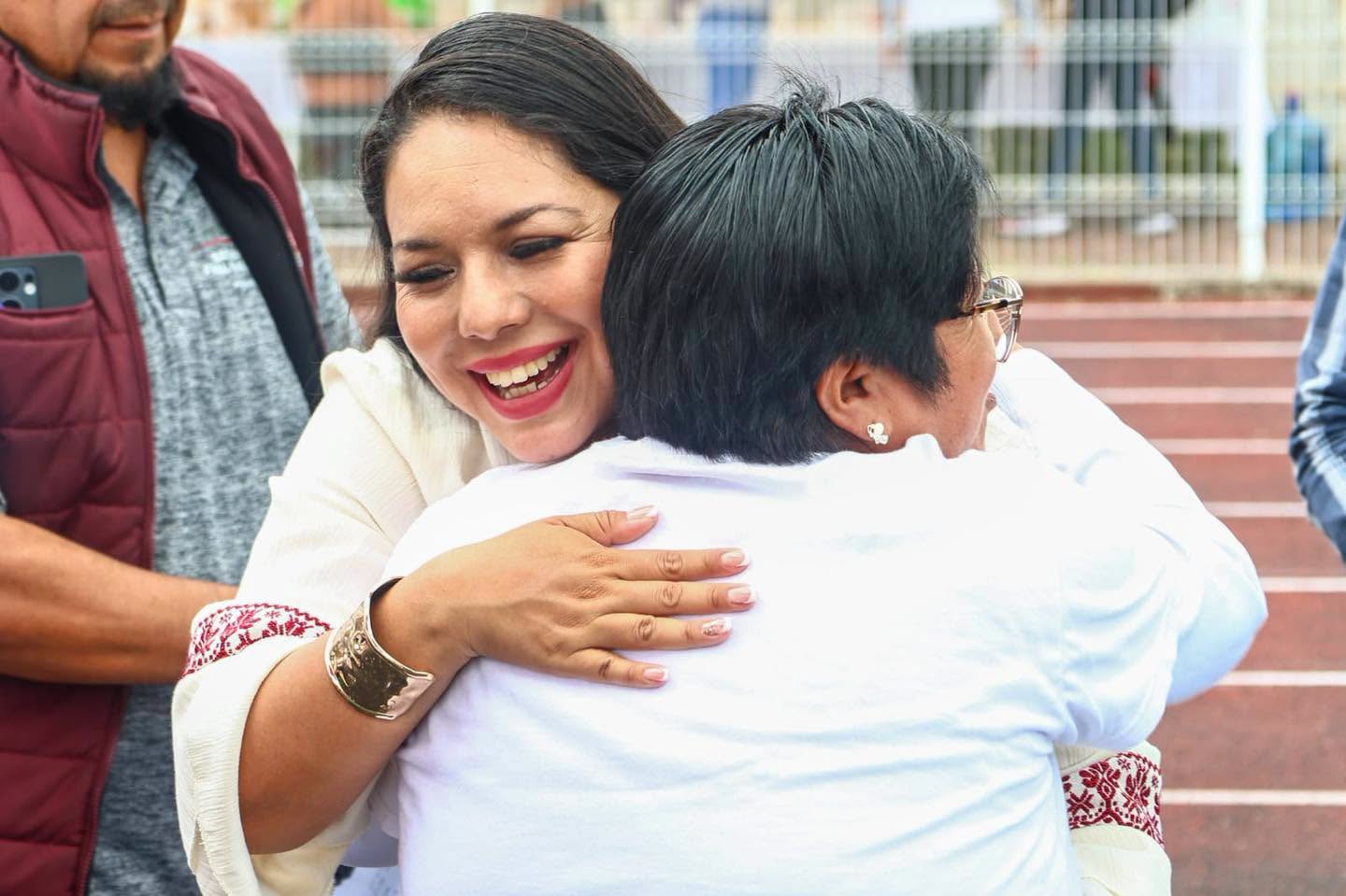 En Cholula hay compromiso con las mujeres: Tonantzin Fernández