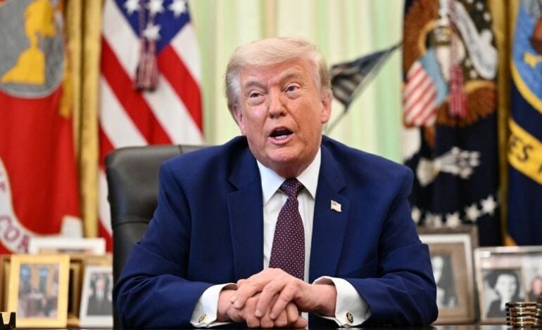 Trump carga contra el comunismo en tensión con México