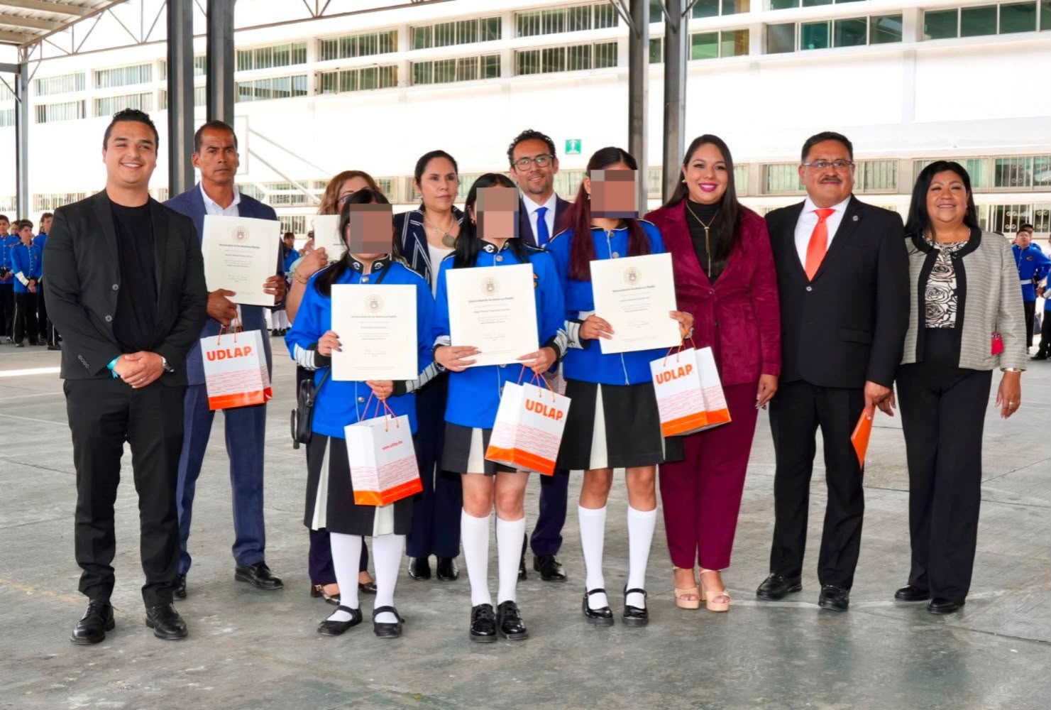 Tonantzin entrega becas UDLAP a estudiantes de Cholula