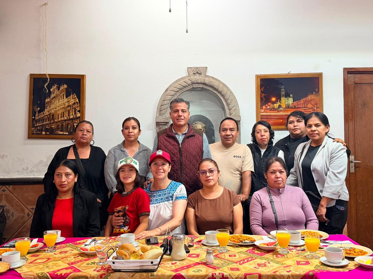 Carlos Gómez Tepoz impulsa diálogo ciudadano con líderes vecinales
