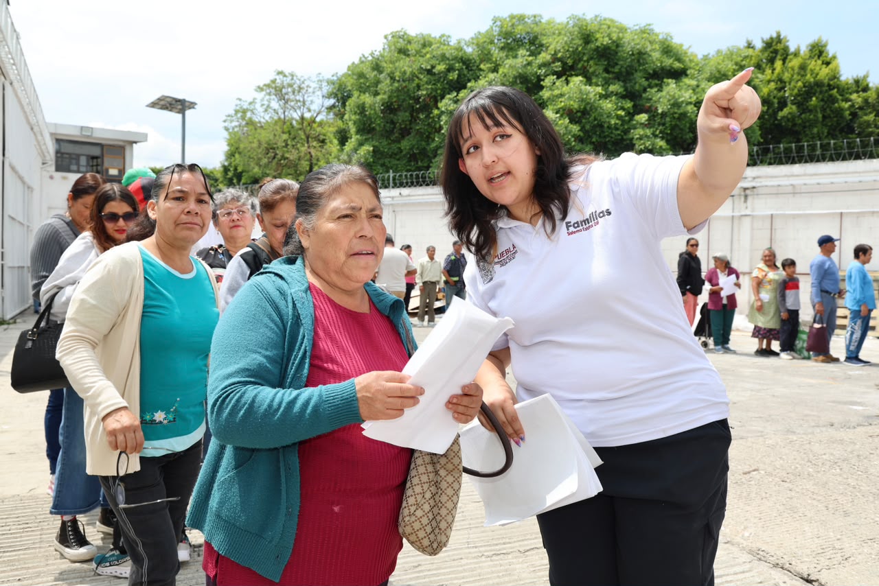 SEDIF acerca apoyos alimentarios a familias vulnerables