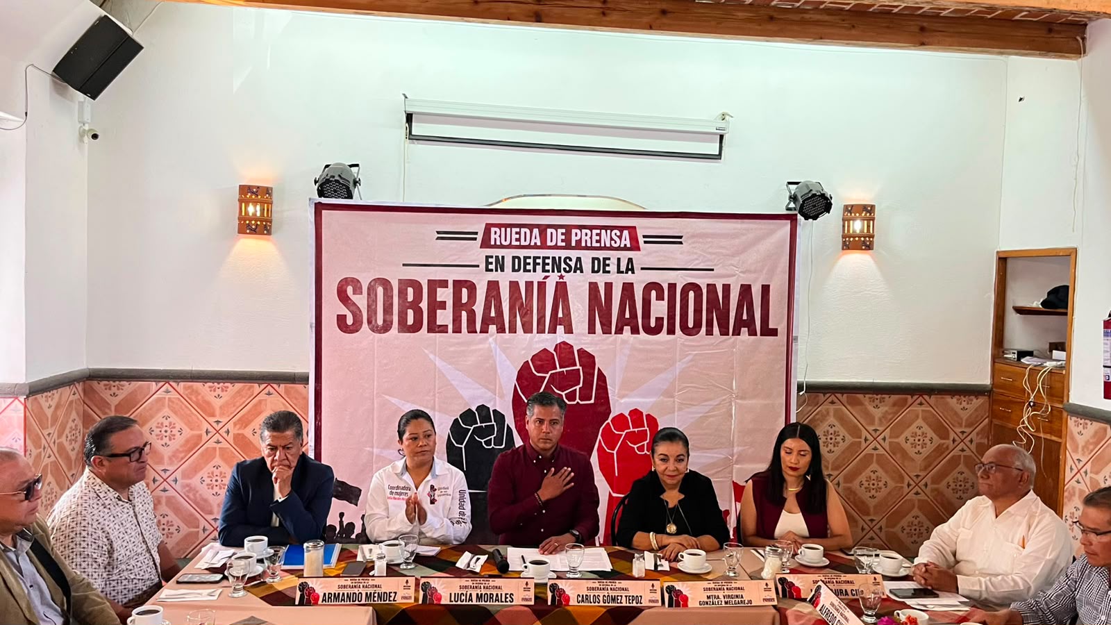 Izquierda fundadora de Morena llama desde Puebla a defender la soberanía nacional