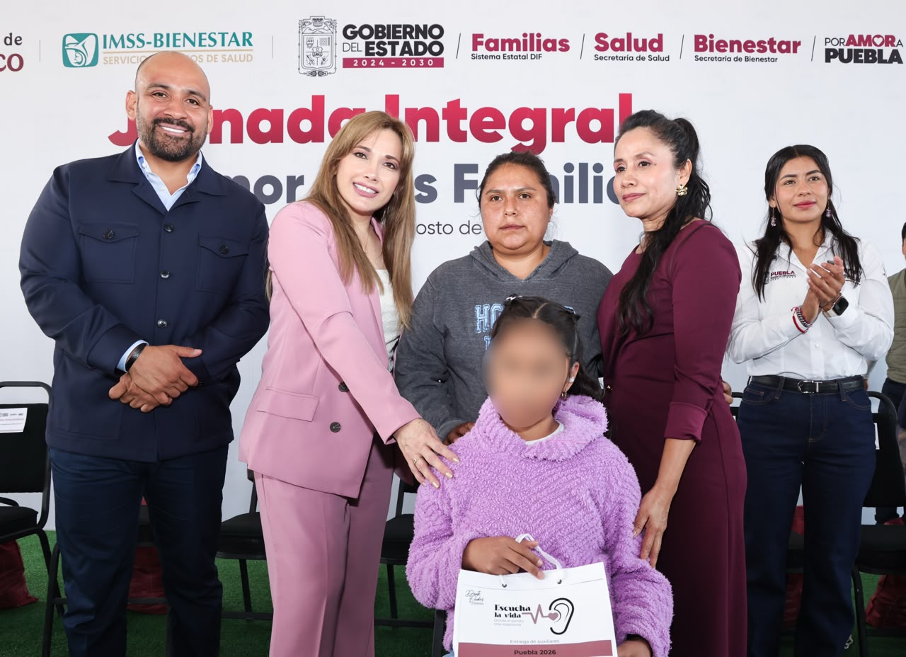 “Una oportunidad para transformar vidas”: SEDIF entrega apoyos auditivos a niñas, niños y adolescentes