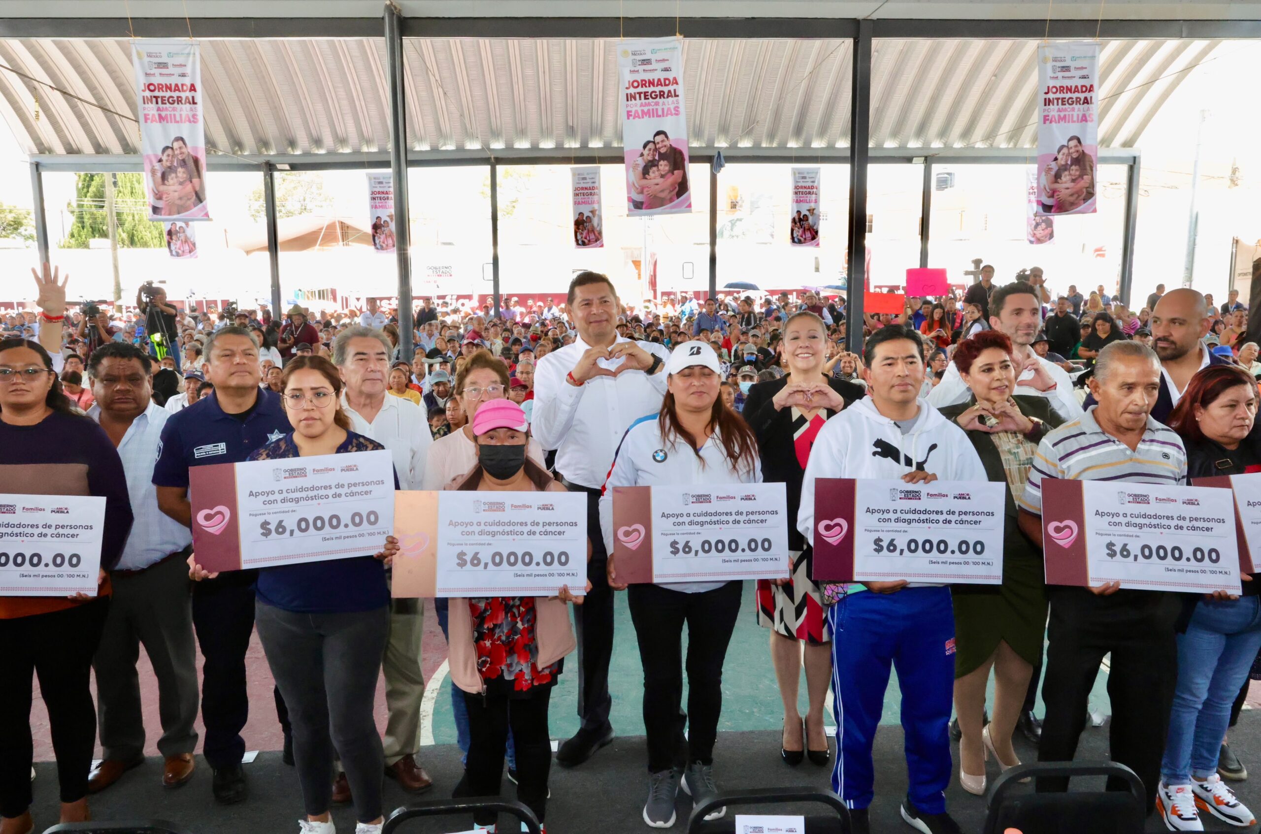 Gobierno de Puebla acerca servicios de salud y apoyos a familias de juntas auxiliares