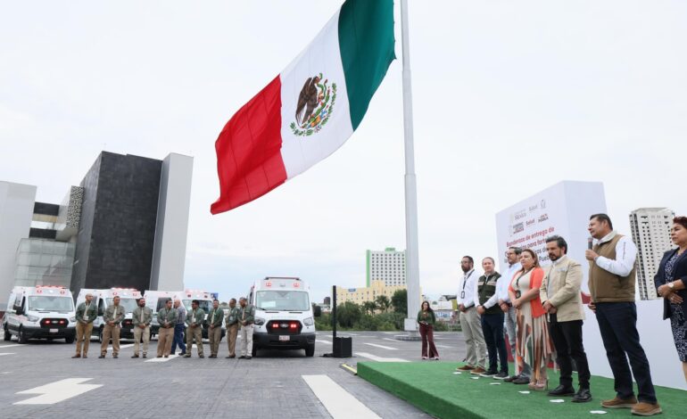 IMSS Puebla fortalece traslados con ocho nuevas ambulancias
