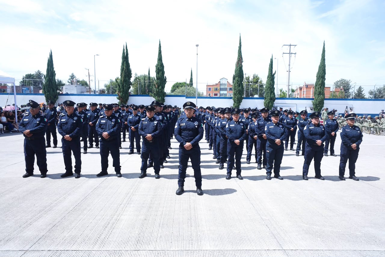 Pepe Chedraui reconoce a 119 policías de la Ciudad por su trayectoria y compromiso