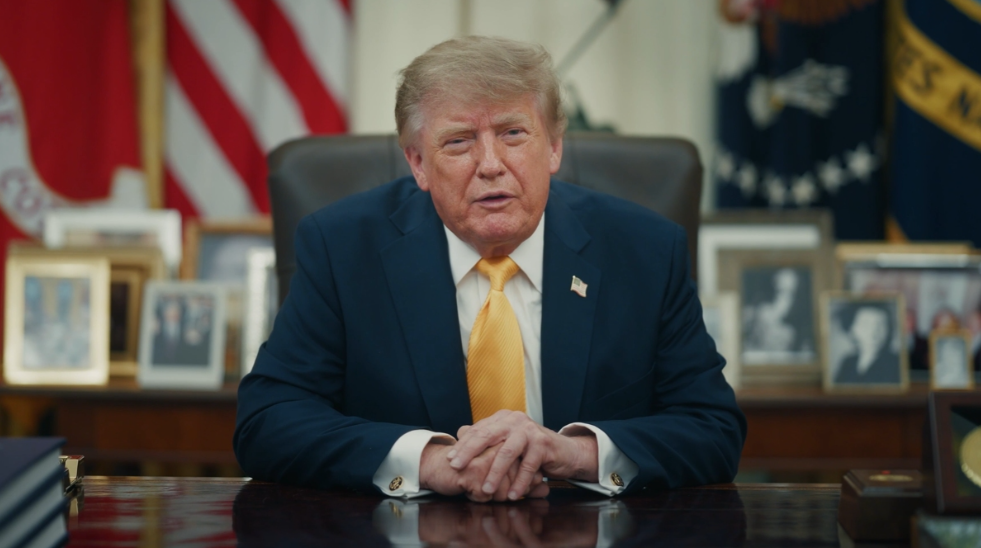 Trump respalda posible veto a exportaciones de diésel ante precios récord