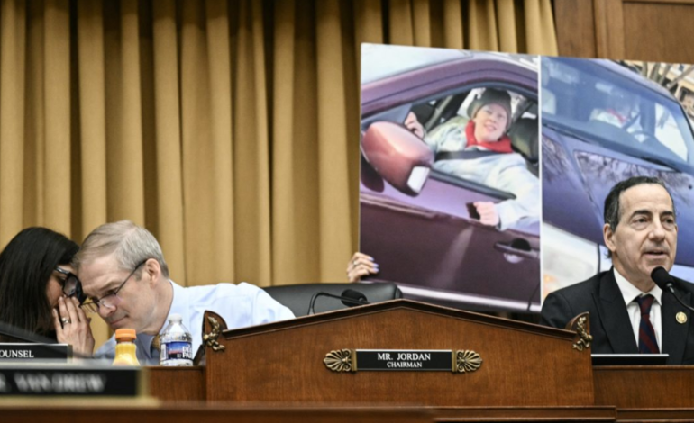 Demandan a la administración de Donald Trump por la muerte de mujer a manos de ICE