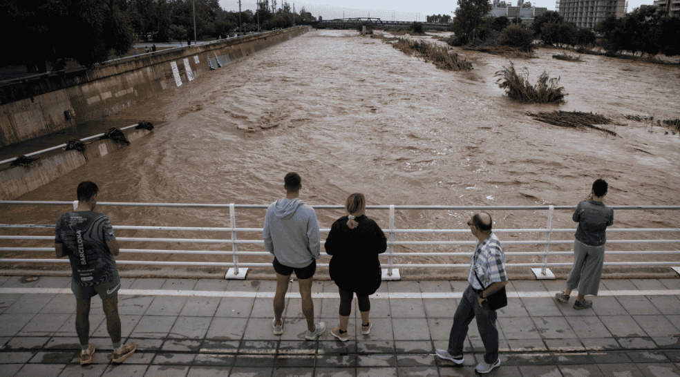 Lluvias torrenciales en Barcelona dejan dos muertos, un desaparecido e inundaciones en Cataluña