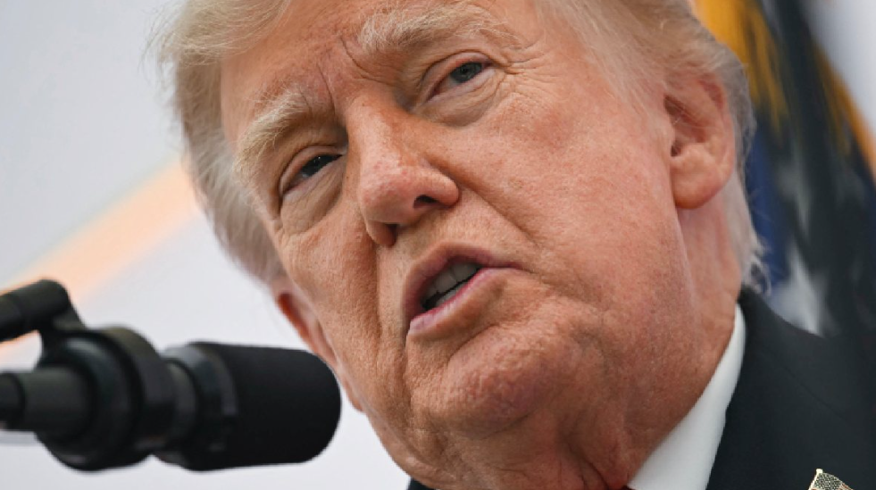 Trump descarta ataque contra Irán previo a comicios de EE. UU. y afirma mantener diálogo con Teherán