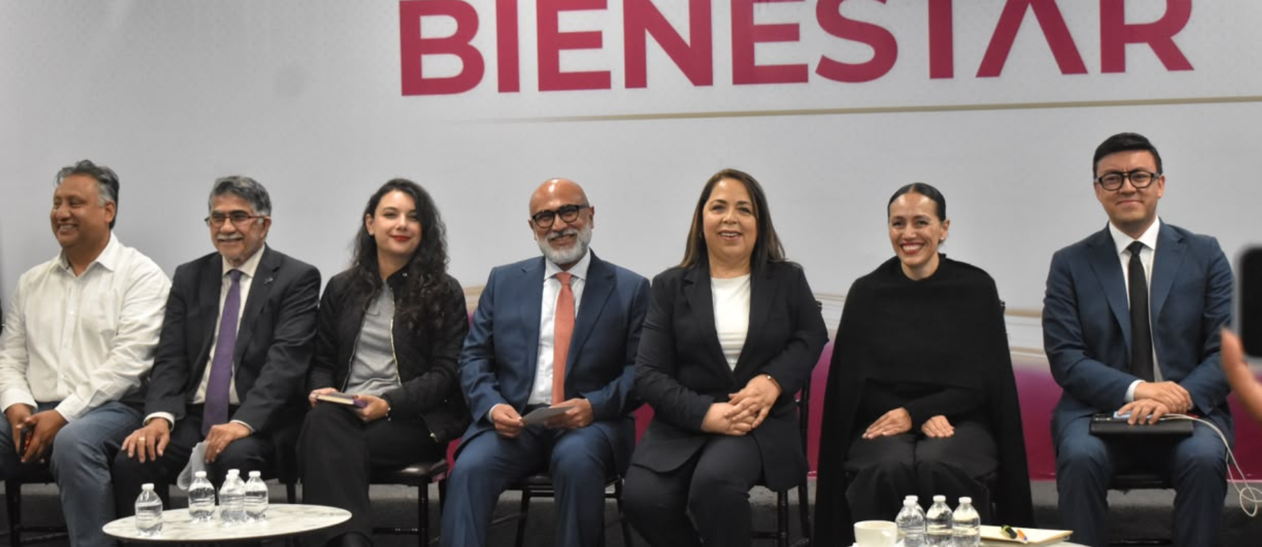 Congreso de Puebla realiza Foro para el Bienestar Digital enfocado en regular celulares en escuelas