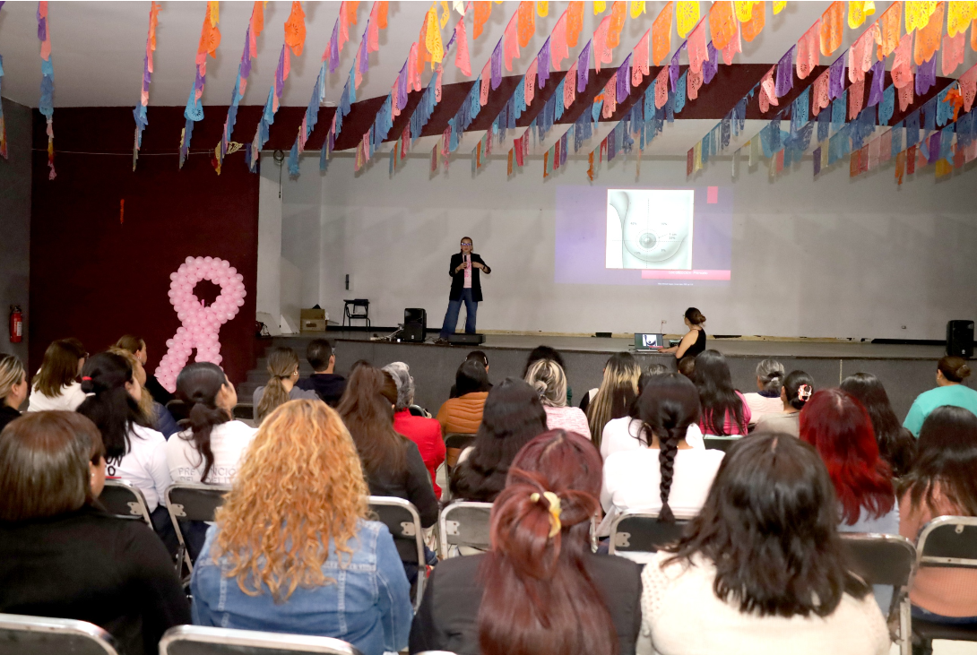Encabeza Lupita Fernández jornadas de prevención y detección oportuna del cáncer de mama en San Pedro Cholula