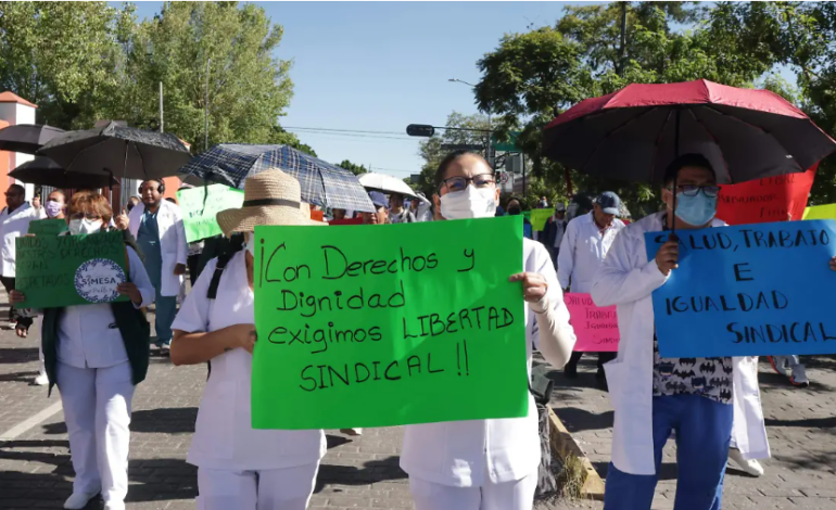 Refleja el IMSS incremento salarial del 8% en nómina de Puebla pese a rechazo sindical; trabajadores alistan impugnación