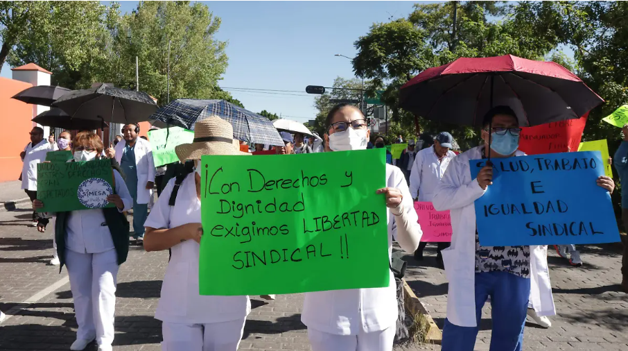 Refleja el IMSS incremento salarial del 8% en nómina de Puebla pese a rechazo sindical; trabajadores alistan impugnación