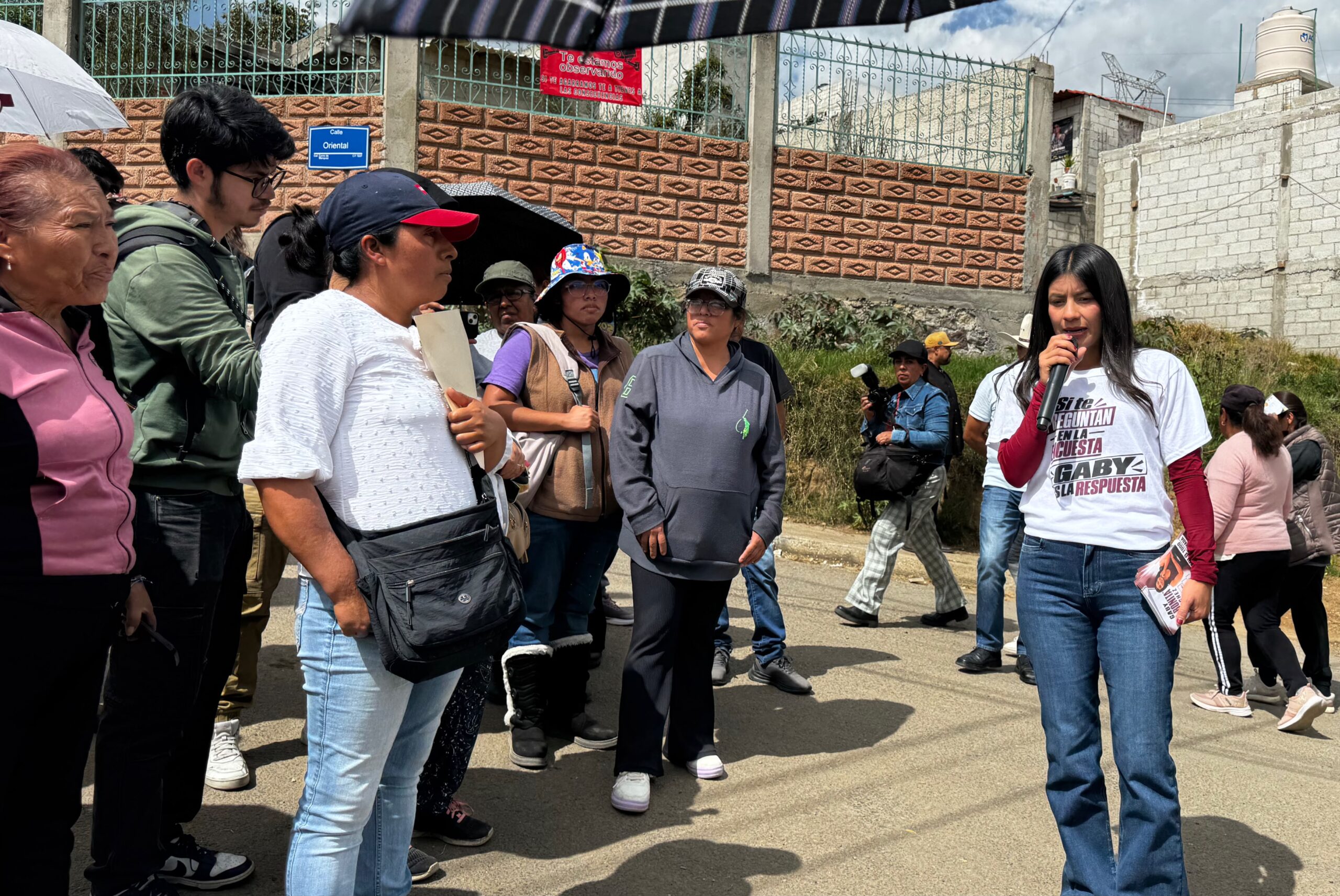 Recorre Gaby «La Bonita» Sánchez La Resurrección rumbo a su compromiso deportivo por Puebla
